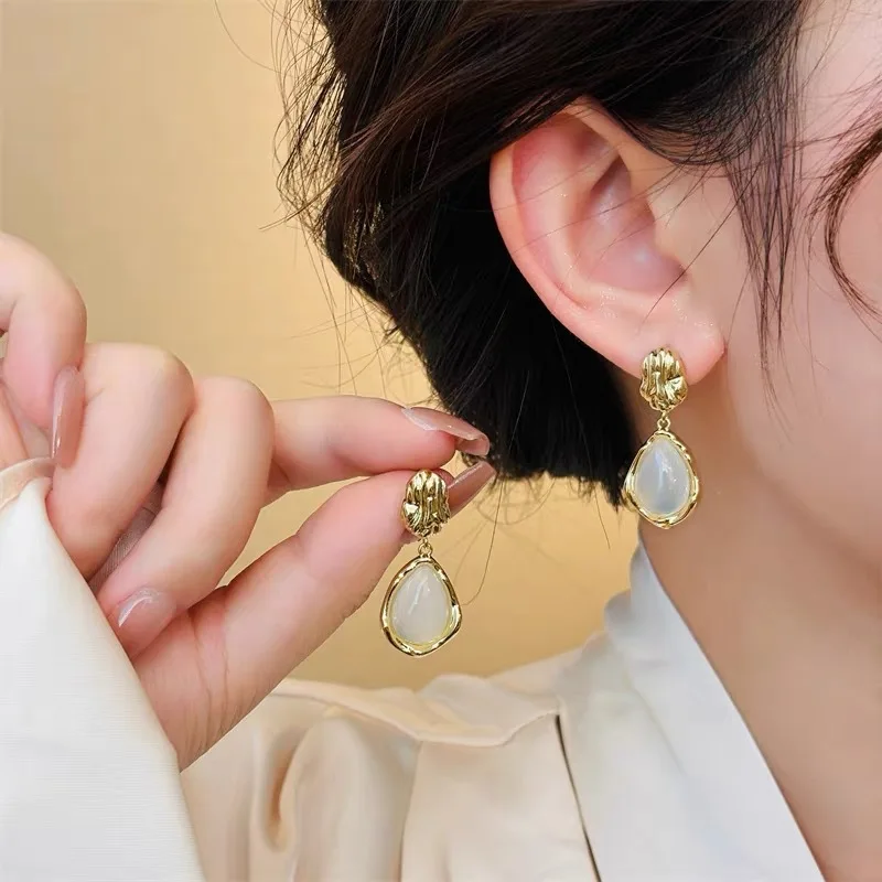 Retro High Quality Crystal Zircon Round Opal Water Droplets Earrings for Women Fashion Jewelry Romantic Girl Gifts Wholesale