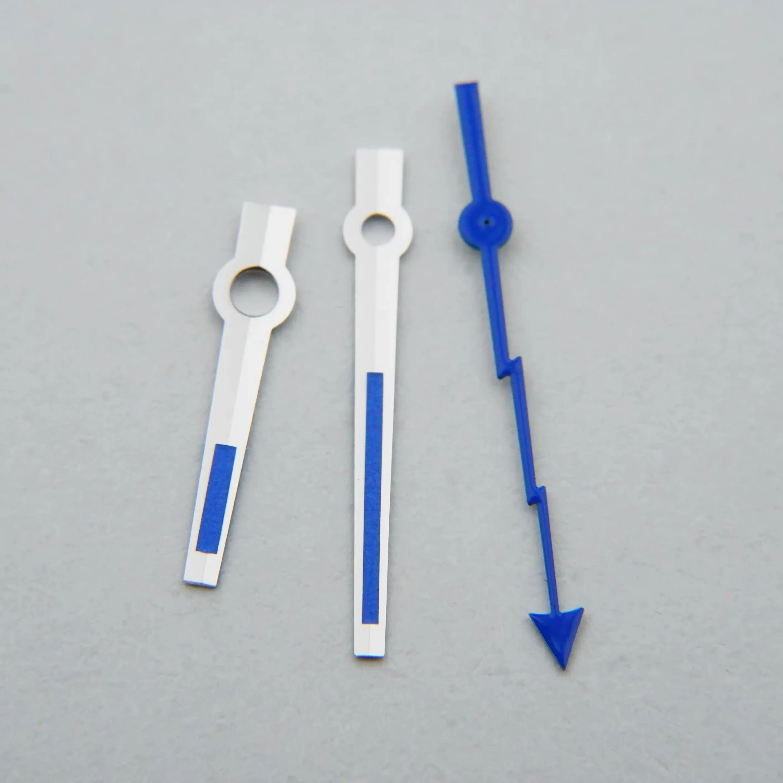 

Watch Hands For 41mm Case For Datejus t Fit 3135/3235 Movement Blue lume Watch Needles Watch Pointers 9x13x13.7mm