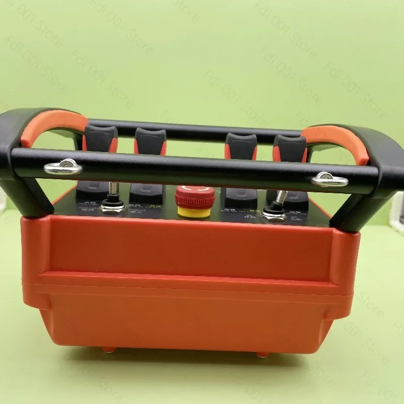 On-board crane wireless control remote 4 joint hands self-integrated remote start and stop throttle addition subtraction