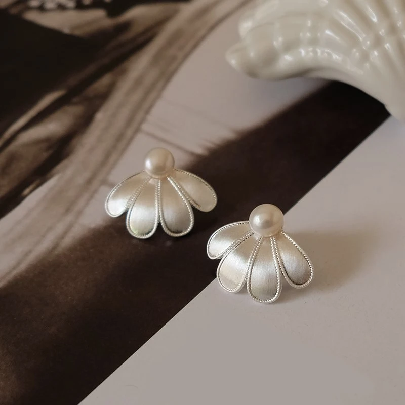 

New 925 Sterling Silver Stud Earrings Flower Petal Pearl Sweet Elegant For Women Girl Gift Jewelry Dropshipping Wholesale