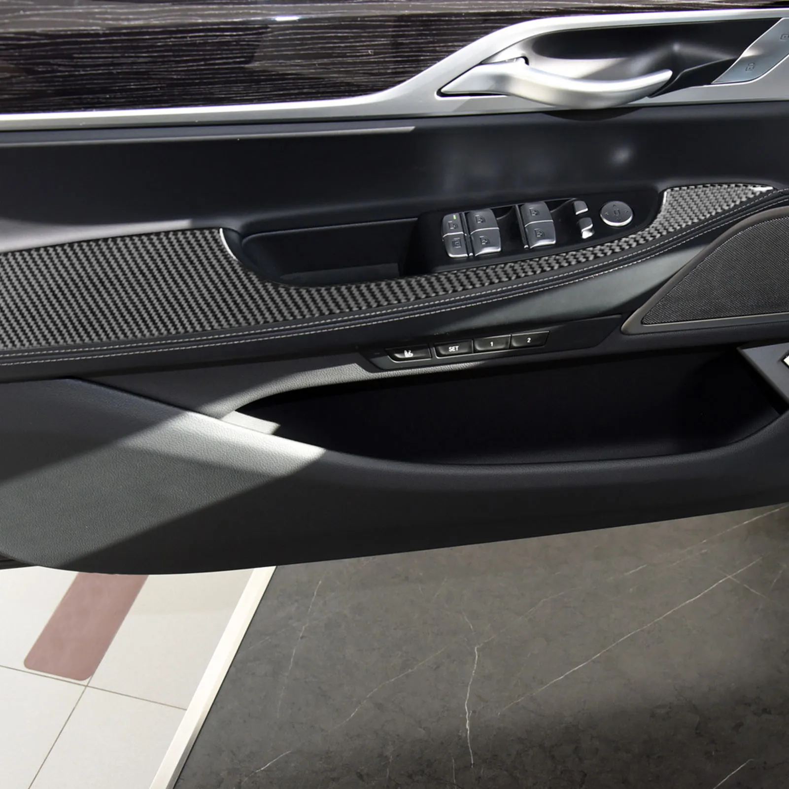 

For BMW 7 Series G11 G12 2015-2022 Carbon Fiber Front Rear Door Armrest Panel Decorative Cover Car Accessories Interior Sticker