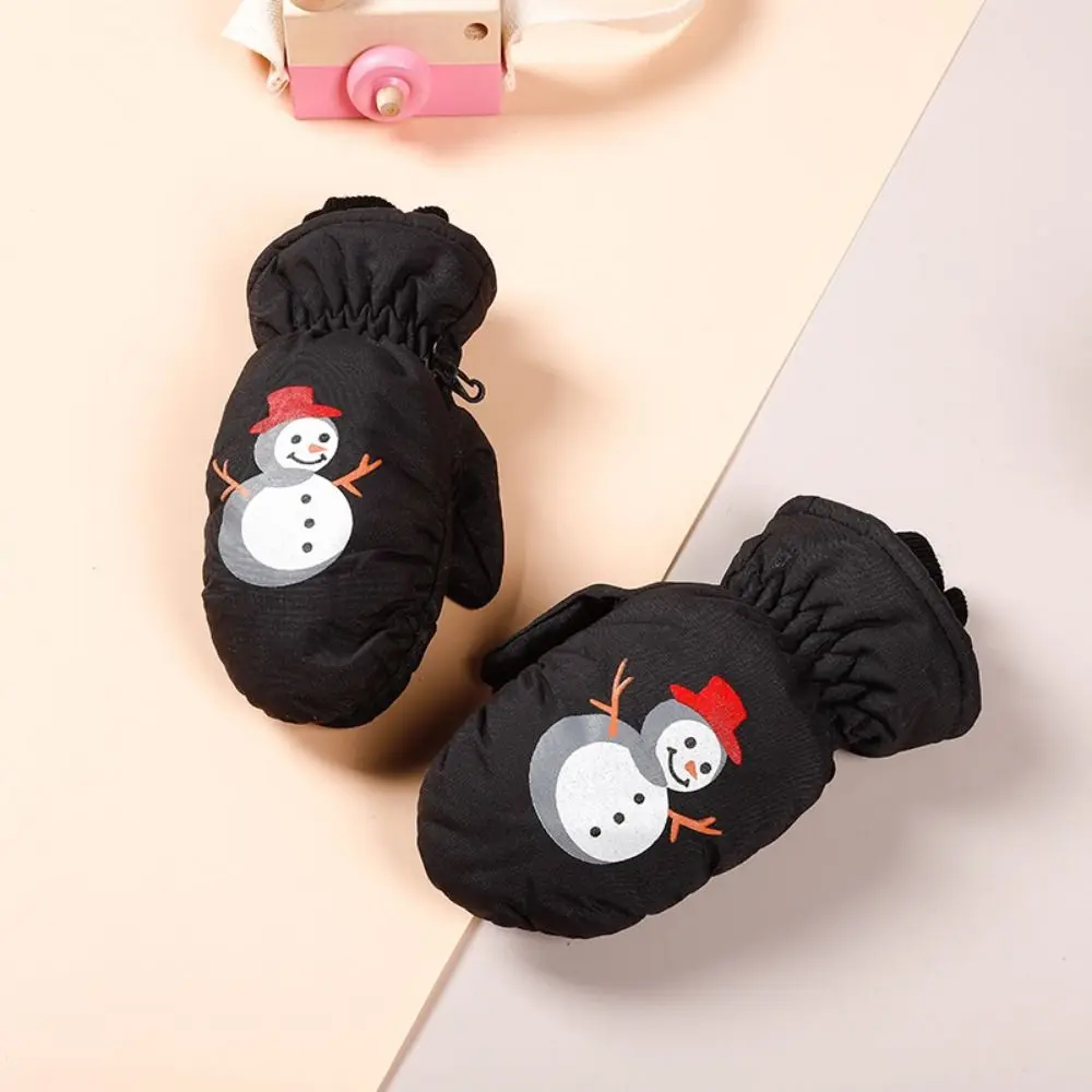 قفازات الثلج للأطفال من سن 2 إلى 5 سنوات مقاومة للرياح في الشتاء للأطفال قفازات تزلج مضادة للخسارة بإبزيم قفازات كاملة الأصابع