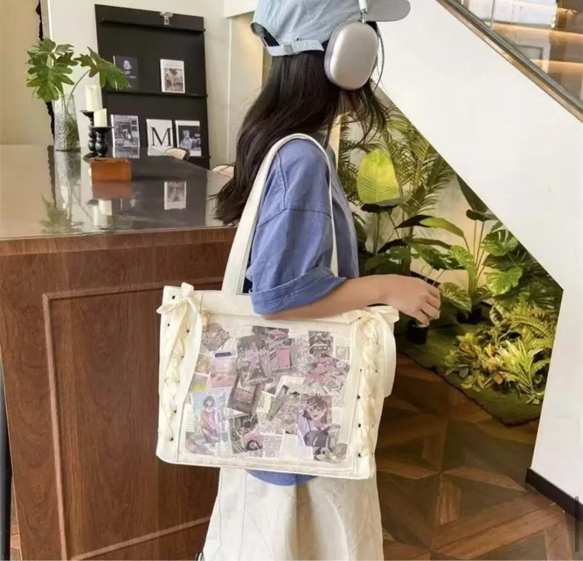 Süße & Coole Ita-Tasche für den Täglichen Arbeitsweg & Streetwear, mit Schleifendekoration, Niedlicher Puppen- & Abzeichenhalter, Lässiger Anime-Stil, Geräumige Tragetasche – Detail 6