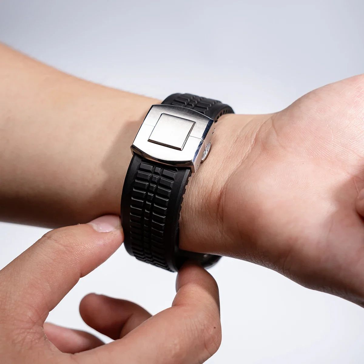 Silikonowy pasek do Apple Watch Ultra 3 2 49mm Series 11 10 46mm, sportowy pasek do Iwatch 9 8 7 6 5 4 SE 2025 44mm 45mm, opaska do zegarka — zdjęcie produktu 4