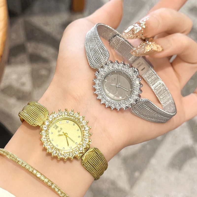 Light Luxury Fashion Women's Watches Jewelry Round Dial Wheat Chain Quartz Wristwatch Unique High-end Temperament Ladies' Watch