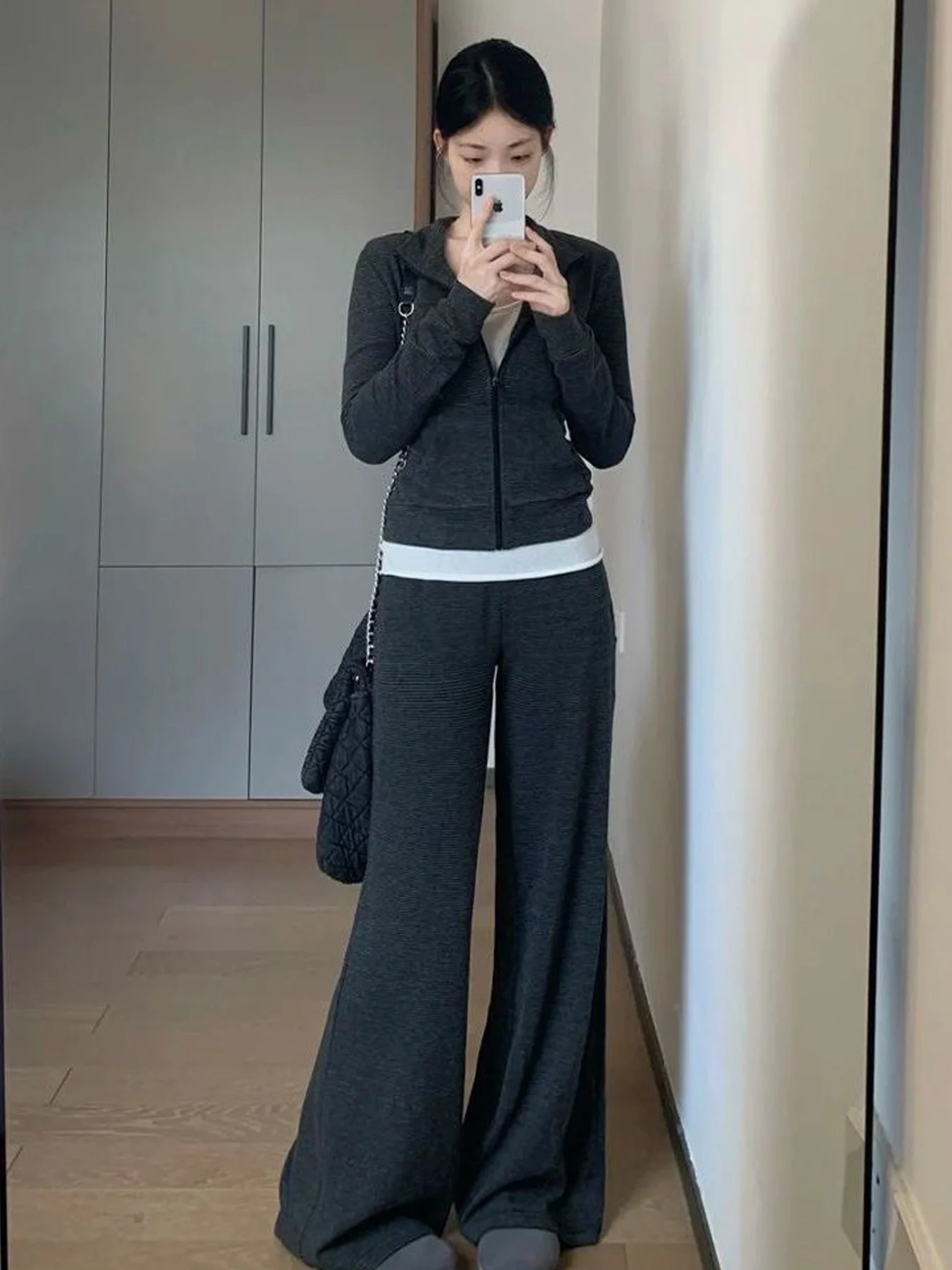 Women's Thickened Fleece Lined Slim Fit Striped Casual Sport Zipper Top Open Cardigan Outerwear Anti-Wrinkle Short Style