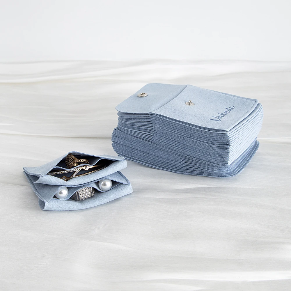 50 قطعة شعار مخصص حقيبة تغليف المجوهرات 8x8 سنتيمتر ستوكات الجلد المدبوغ المخملية السفر عيد الميلاد هدايا الزفاف هدية أقراط خواتم الحقيبة