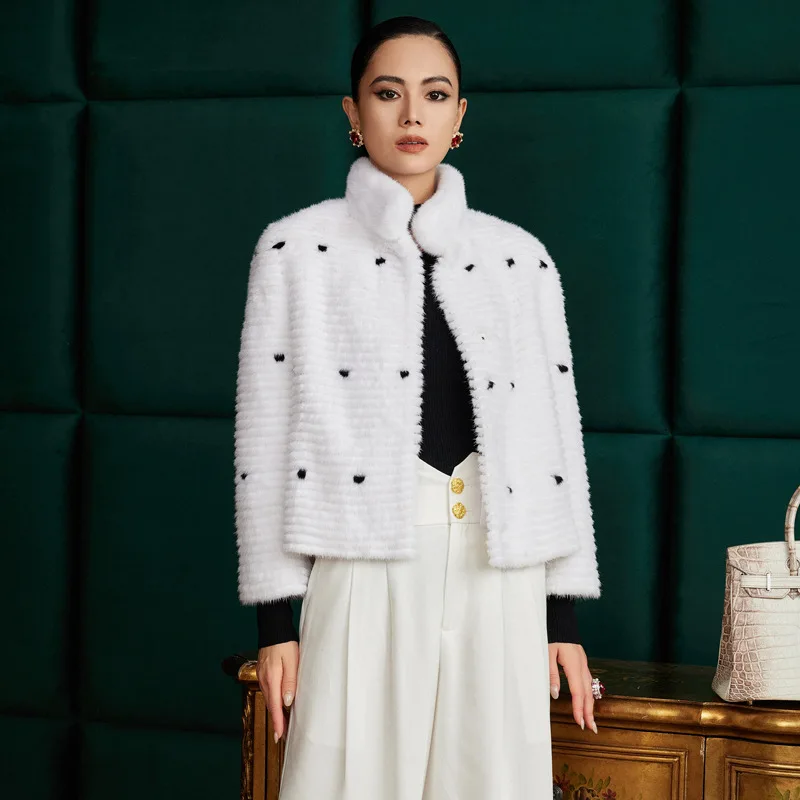 HDHOHR 2025 معطف فرو المنك الحقيقي النساء معاطف المنك المحبوكة الطبيعية كم جناح الخفّاش سترات من فرو المنك شتاء دافئ للإناث حجم كبير