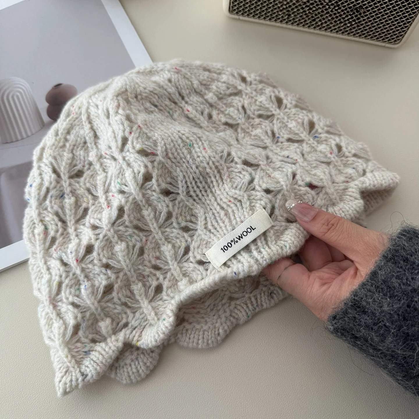 Original Design Pineapple Knit Beanie Hat for Women - Autumn/Winter Warmth, Slimming Face-Framing Style