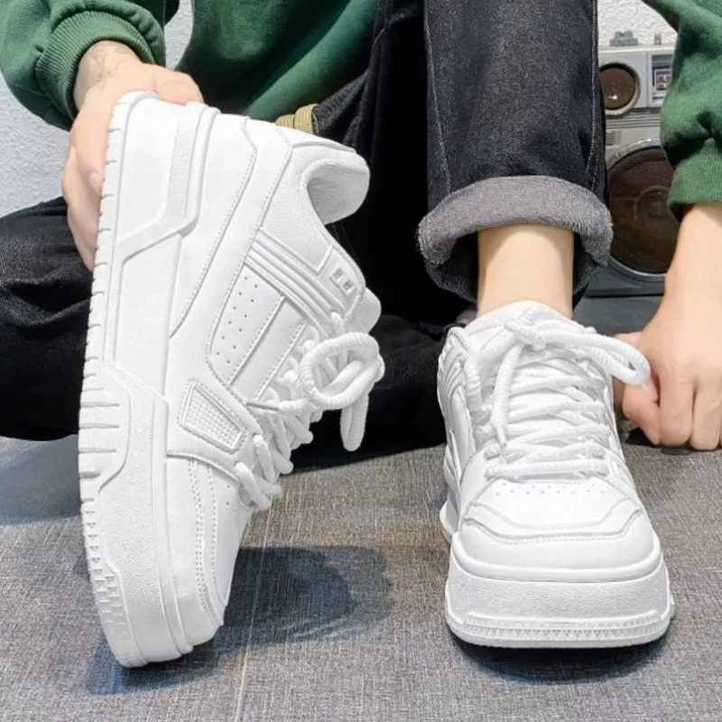 Sepatu pria kasual kulit putih sepatu untuk pria Sneakers pria Fashion sepatu lari bersol empuk nyaman Zapatillas Hombre