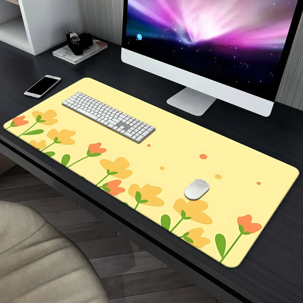 1 Buah Alas Cetak Latar Belakang Kuning dengan Desain Bunga untuk Meja, Alas Mouse XXL Multifungsi, Alas Mouse Gaming Keyboard, Kantor