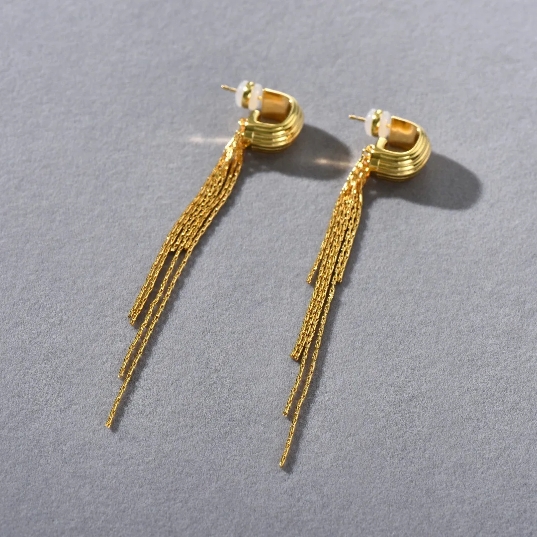

2025 trendy classic brand striped long tassel European and American personalized earrings party light luxury fashion ladies