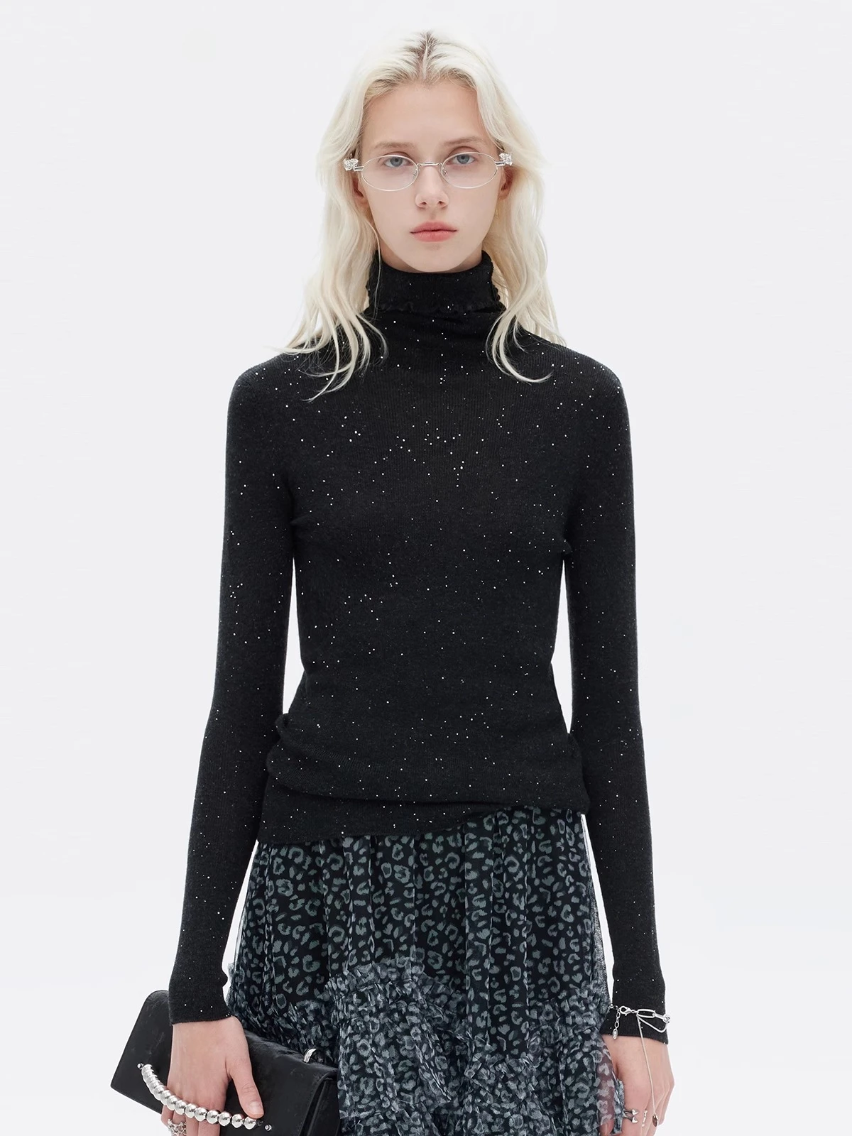 

Spring and Autumn New Women's Sweater,black Sequin Slim Fit Fashionable Commuting High Neck Sweater