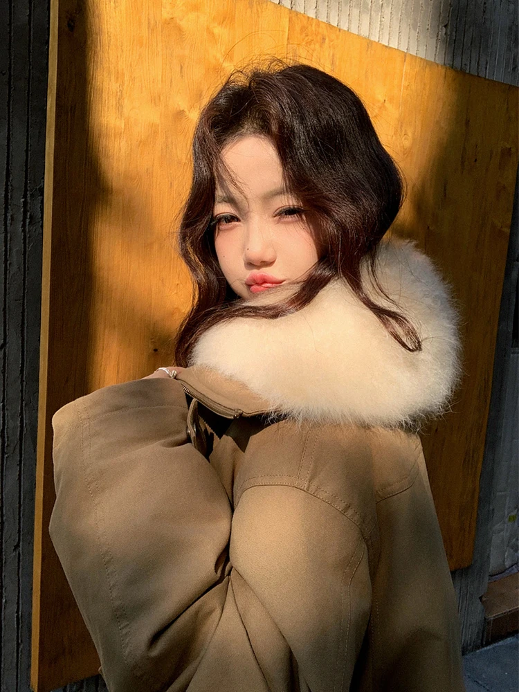 Casaco Parka Feminino Retro com Gola de Lã, Aquecido e Confortável, Comprimento Longo, Fechamento com Zíper