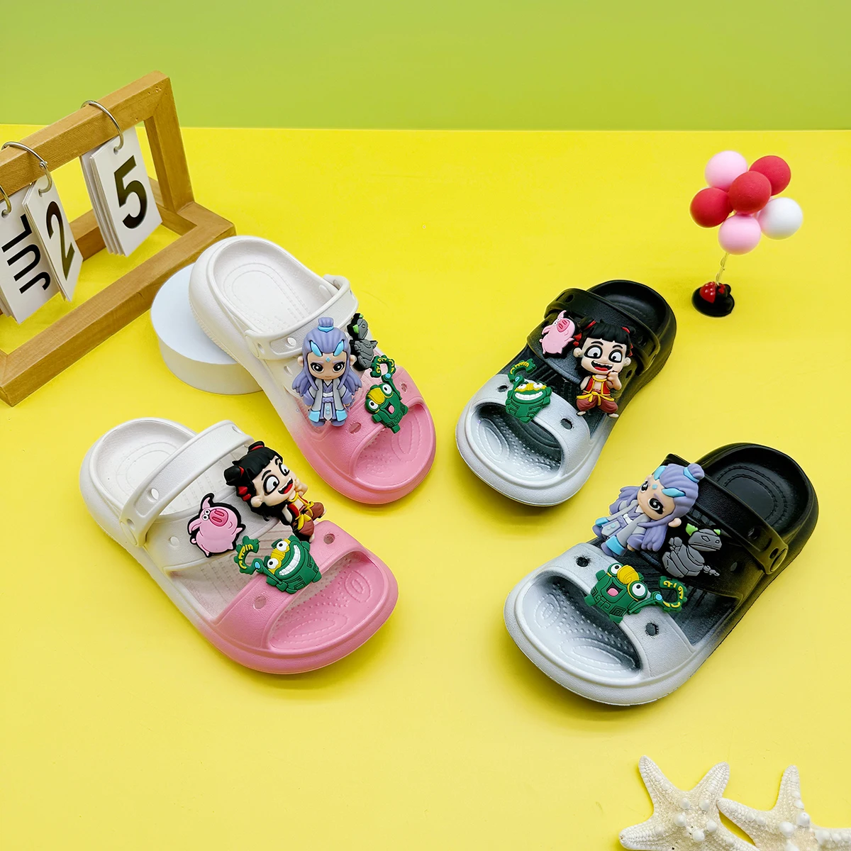 

Fashion Hot-Selling Cartoon Nezha Magic Beast Parent-Child Slippers New Flat-Soled Boys' and Girls' Non-Slip Soft-Soled Sandals 811