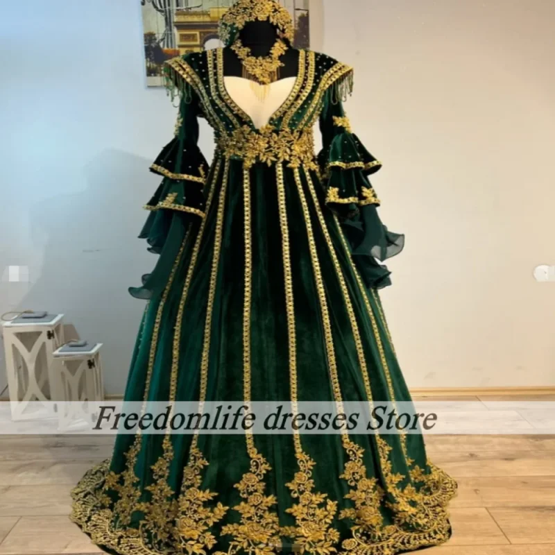 

Traditional Turkish Evening Dresses 2025 Arabian Moroccan Prom Gowns Gold Appliques Ottoman Formal Caftan Party Dress Customized