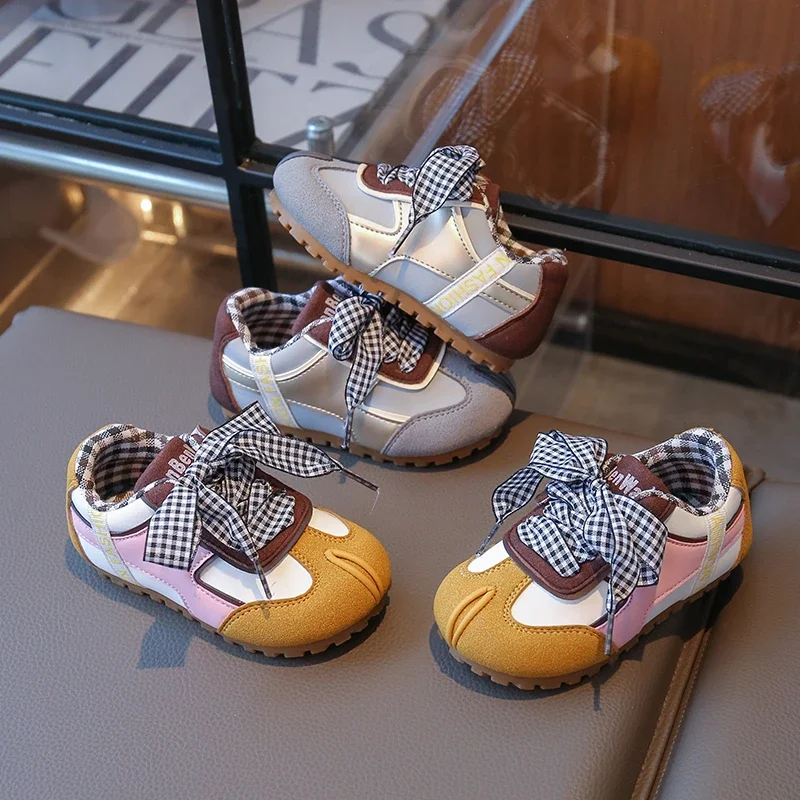 

2025 New Girls Sneakers Autumn Korean Style Children School Sports Shoes Fashion Patchwork Toddlers Versatile Kids Tennis Shoes