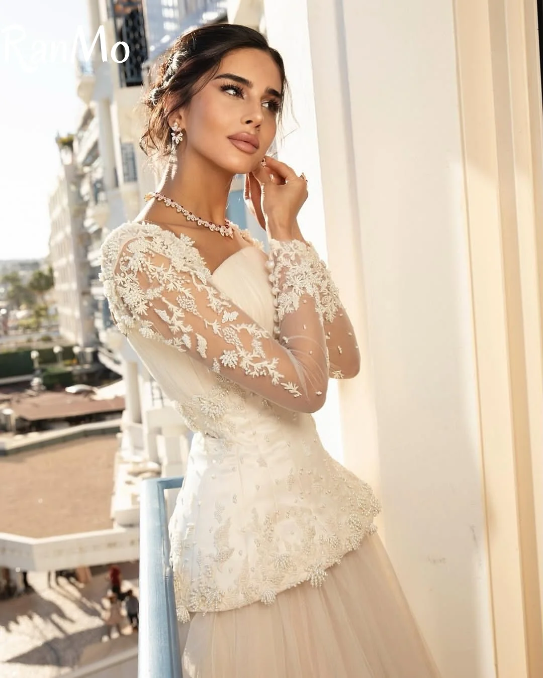 Ranmo 2025 فساتين زفاف رائعة بأكمام كاملة للنساء على شكل حرف a زي العرائس دانتيل لؤلؤ طول الأرض مخصصة فيستدوس دي نوفيا