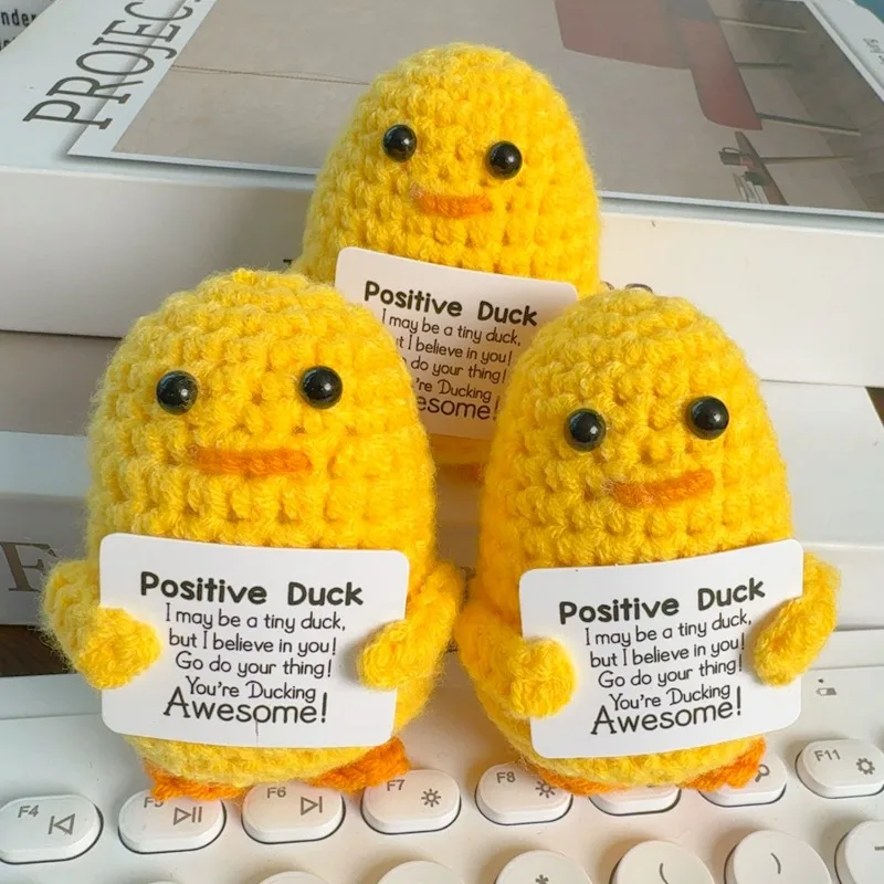 Funny Crochet Positive Energy Duck Doll With Card New Year Gifts Cute Handmade Wool Knitted Duck Ornament Home Room Decoration