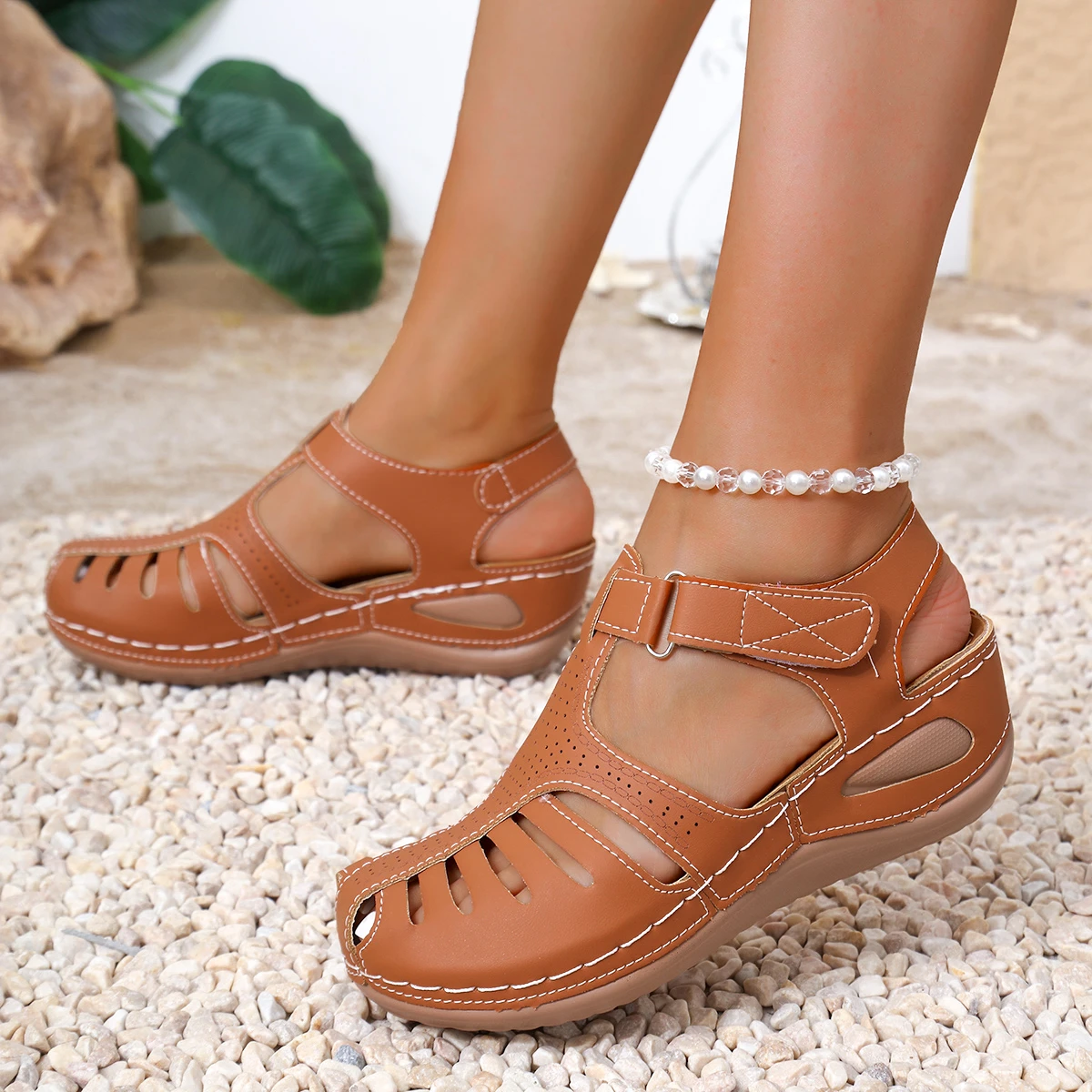 Neue Damen-Sandalen 2026 Sommer Mode Runde Zehenpartie Lässige Bequeme Weiche Sohle Strand-Keilsandalen für Frauen – Detail 5