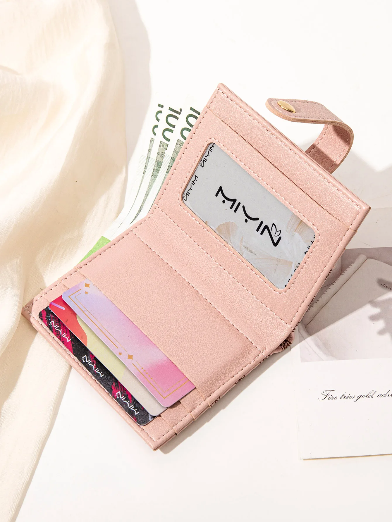 Luxury Classic Folding Wallet Small Lightweight Women\'s Wallet Retro Print Mini Card Holder Multi-function ID Card Coin Purse