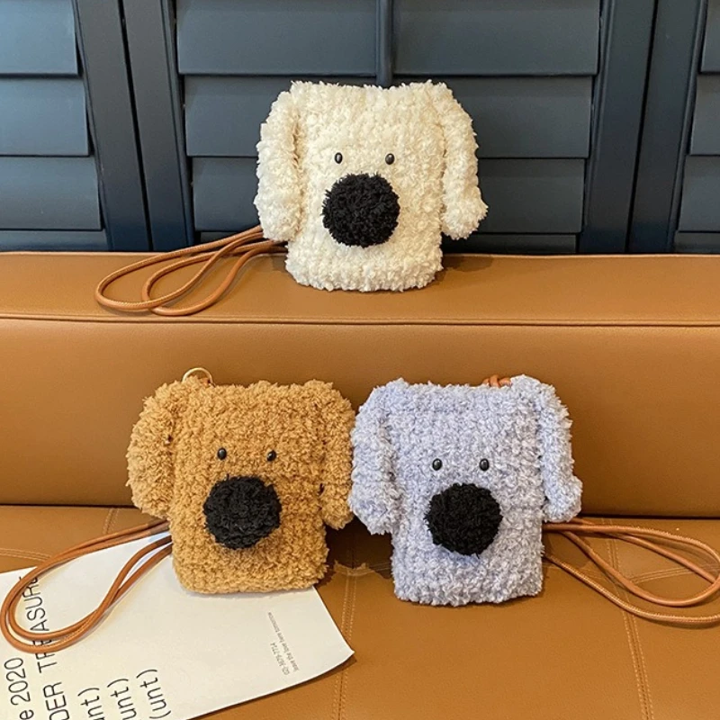 حقائب كتف على شكل كلب من القطيفة الناعمة الكرتونية للبنين والبنات حقيبة كروس صغيرة لطيفة للأطفال متعددة الاستخدامات ومحفظة للعملات المعدنية