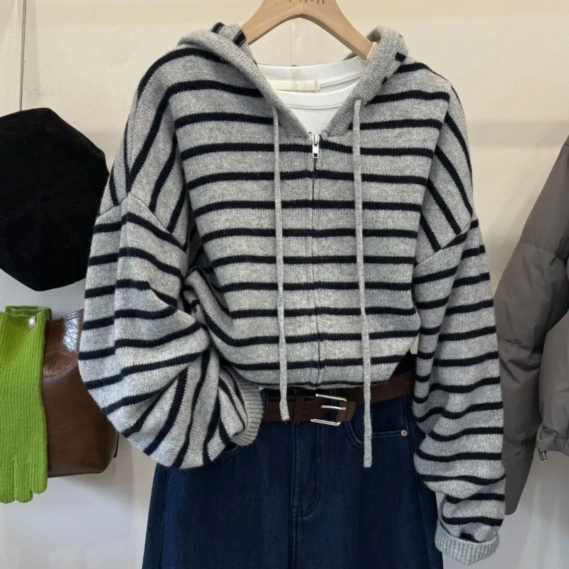 

Deeptown Gray Striped Women Hooded Cardigan Long Sleeve Korean Fashion Zipper Sweaters Baggy Preppy Commuter Casual Autumn New