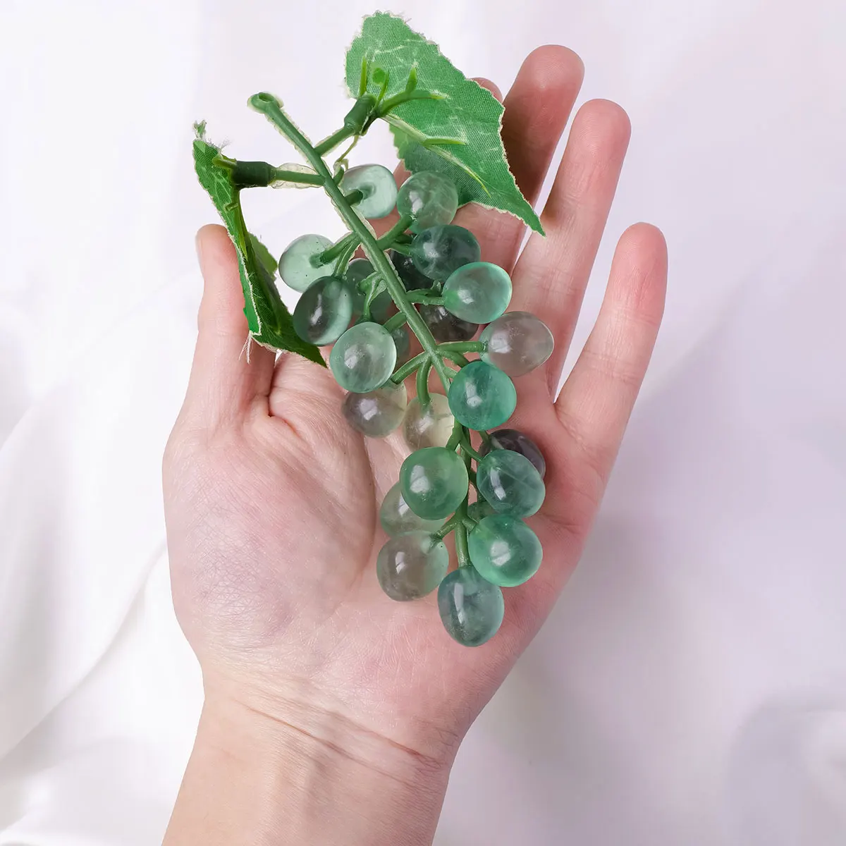 1PC Natural crystal purple fluorite grape green fluorite raw stone fruit string model home decoration