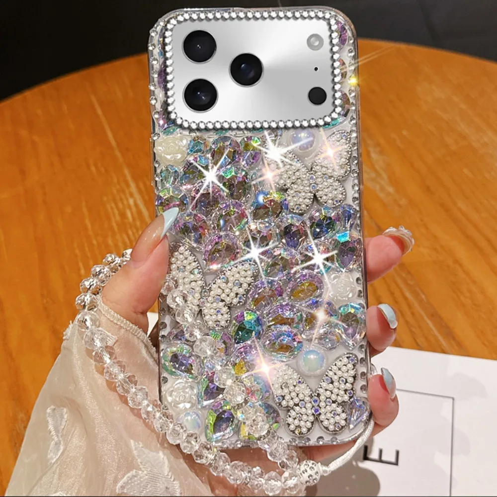 Glitzernde Schmetterling-Handyhülle mit Strass für iPhone 18 17 16 Pro Max 15 14 13 12 11 Pro Diamant-Rückseite Kristall-Lanyard – Detail 4