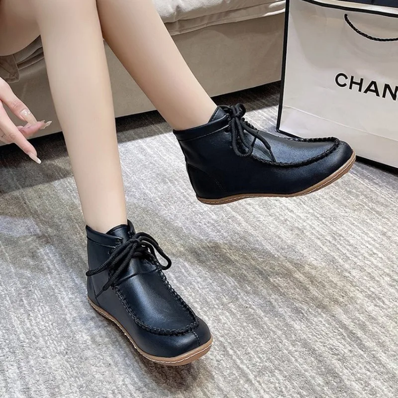Women's Ankle Boots Round Toe Flat Heel Smooth Leather Look Contrast Stitching Lace Up Casual Short Booties Daily Outdoor Shoes