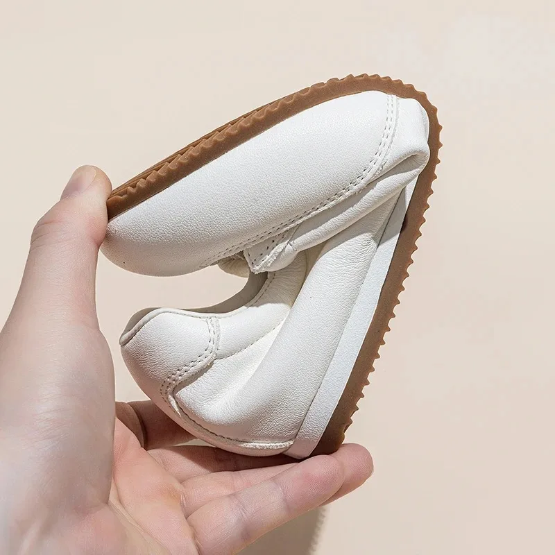 Women's Sneakers 2026 New Genuine Leather Ladies Training Shoes Casual Spring Summer Women Flat Walking Shoes