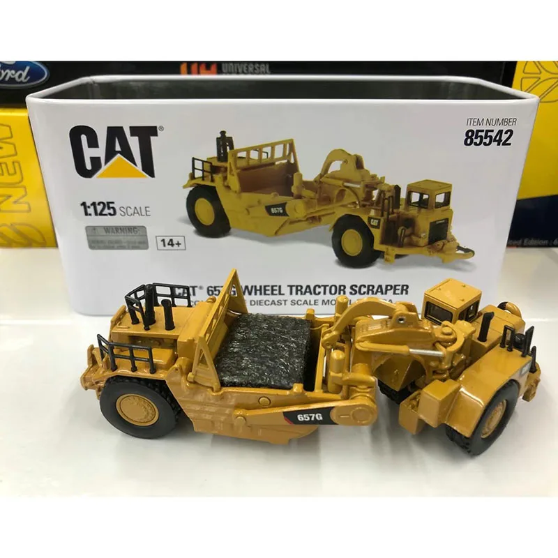 

DM Diecast 1:125 Scale CAT 657G Wheel Scraper Alloy Construction Truck Model Collection Souvenir Display 85542