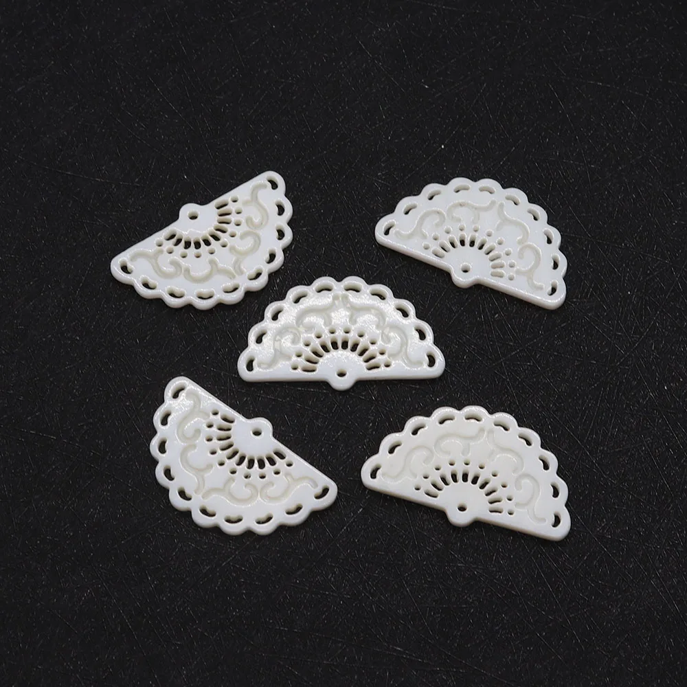 

Natural Freshwater Shell Folding Fan Shaped Carved Openwork Pendant for Making Elegant Ladies Glamour Jewelry Necklace Earrings