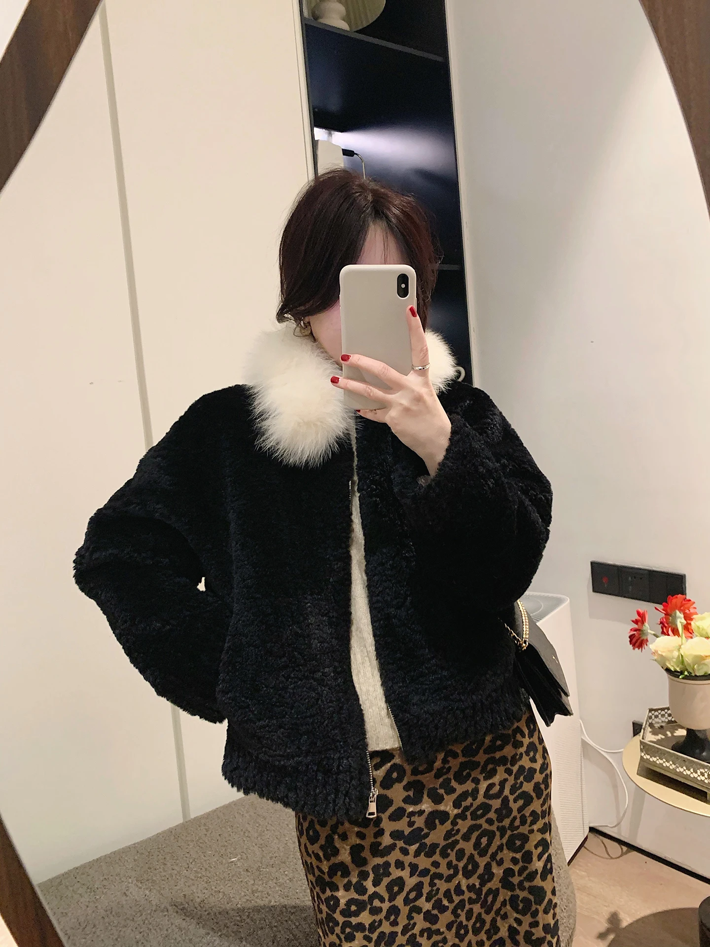 

Женская короткая куртка Misslady из натуральной кожи с меховым воротником, винтажный стиль, модная, в стиле кэжуал