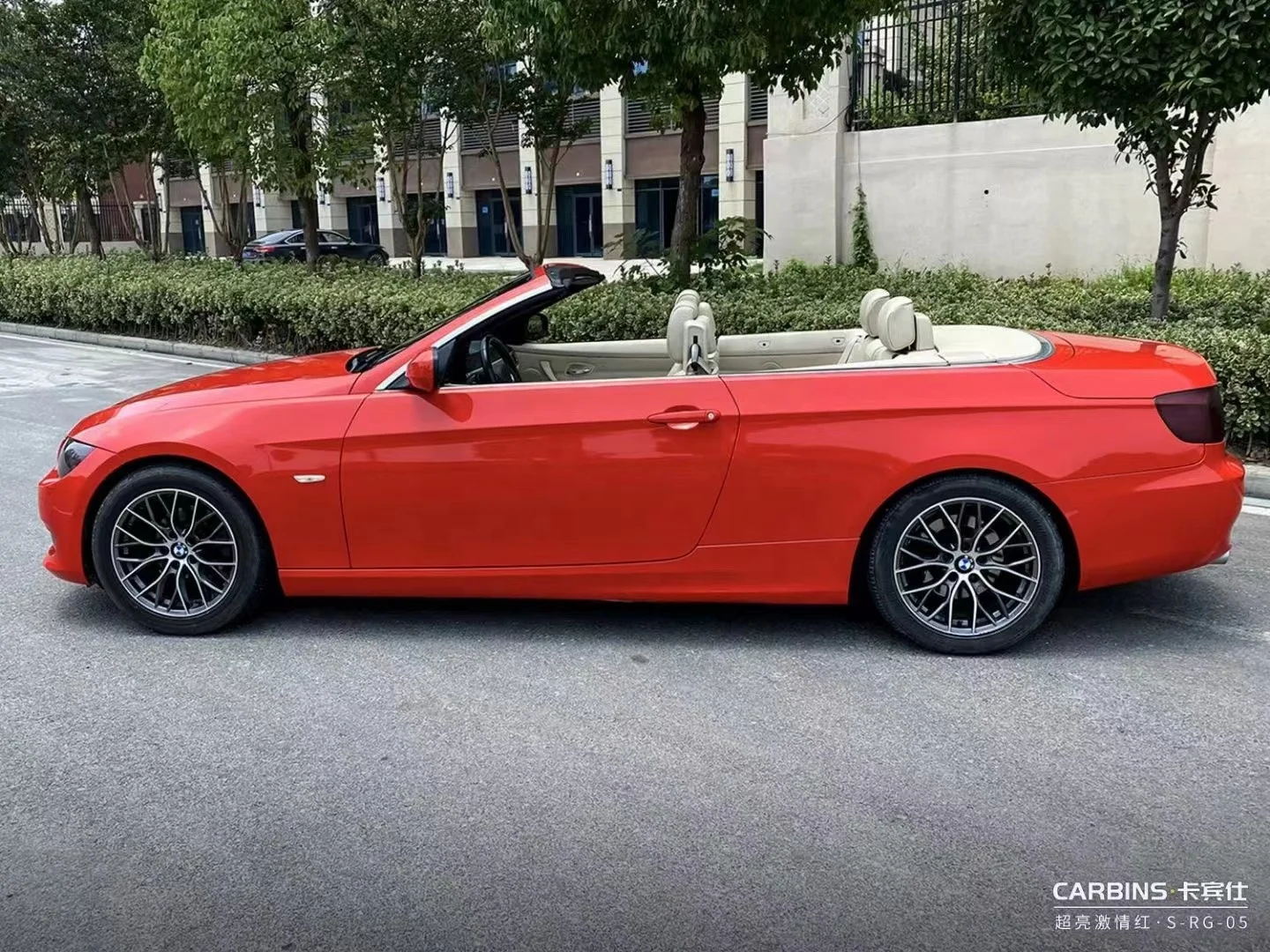 2025 filme de carro de alta qualidade pet gloss china vermelho adesivos de vinil ar livre bolhas envoltório filme de vinil reparação de calor rolo de envoltório de vinil de carro