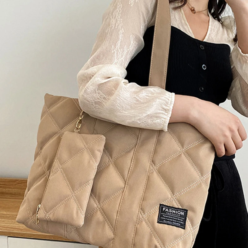 Women Handbag Solid Color Shoulder Bag Simple Large Capacity Cotton-padded Tote Bag Ladies Daily Armpit Bags