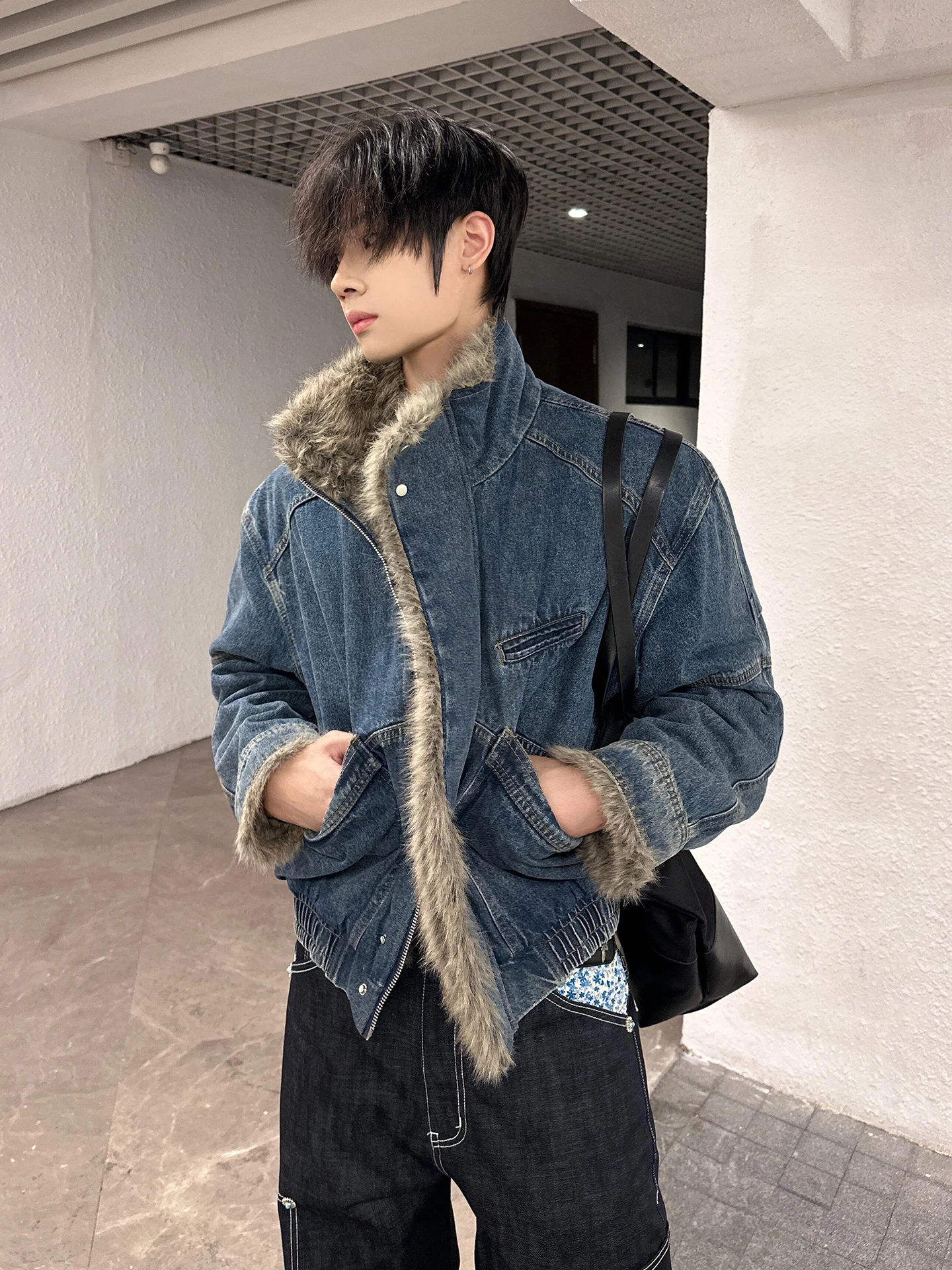 

American Sle Thiened ort Cotton Jaet for Men Winter Warm Faux Fur Collar Workwear Denim Sle Stand Fit Casual Coat