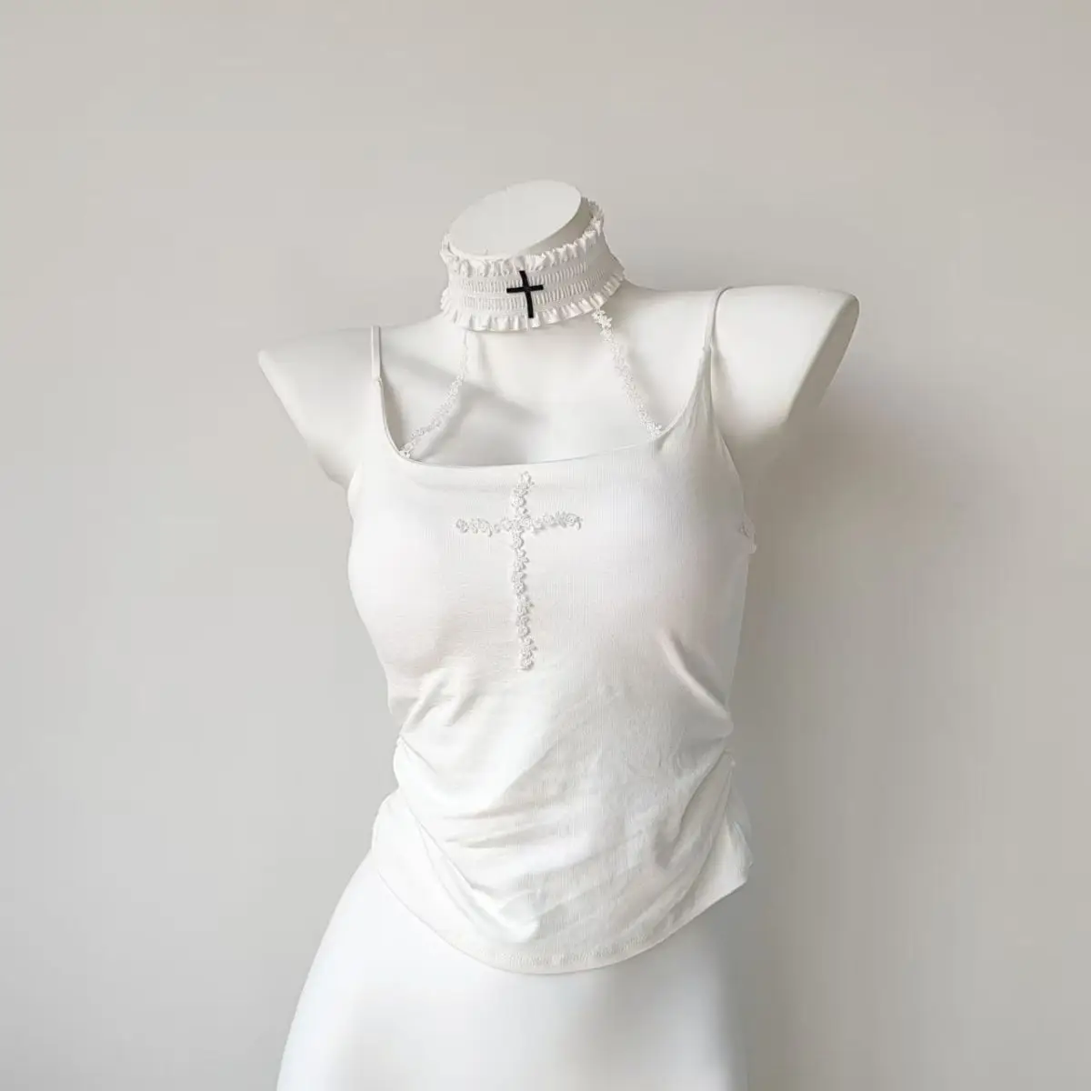 Necklace cross-shaped collar leash vest design tough girls' short-sleeved slim-fit daily high street fashion Y2K style Summer
