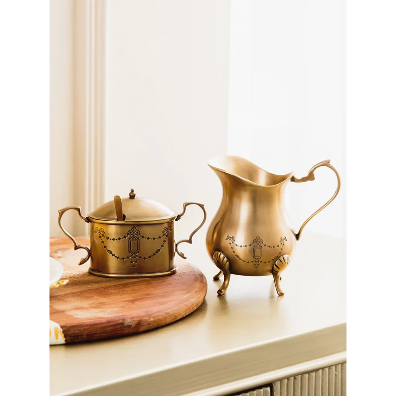 

Light luxury classical milk pot, side cabinet, hand-brewed latte coffee, sugar cube, exquisite brass European milk cup