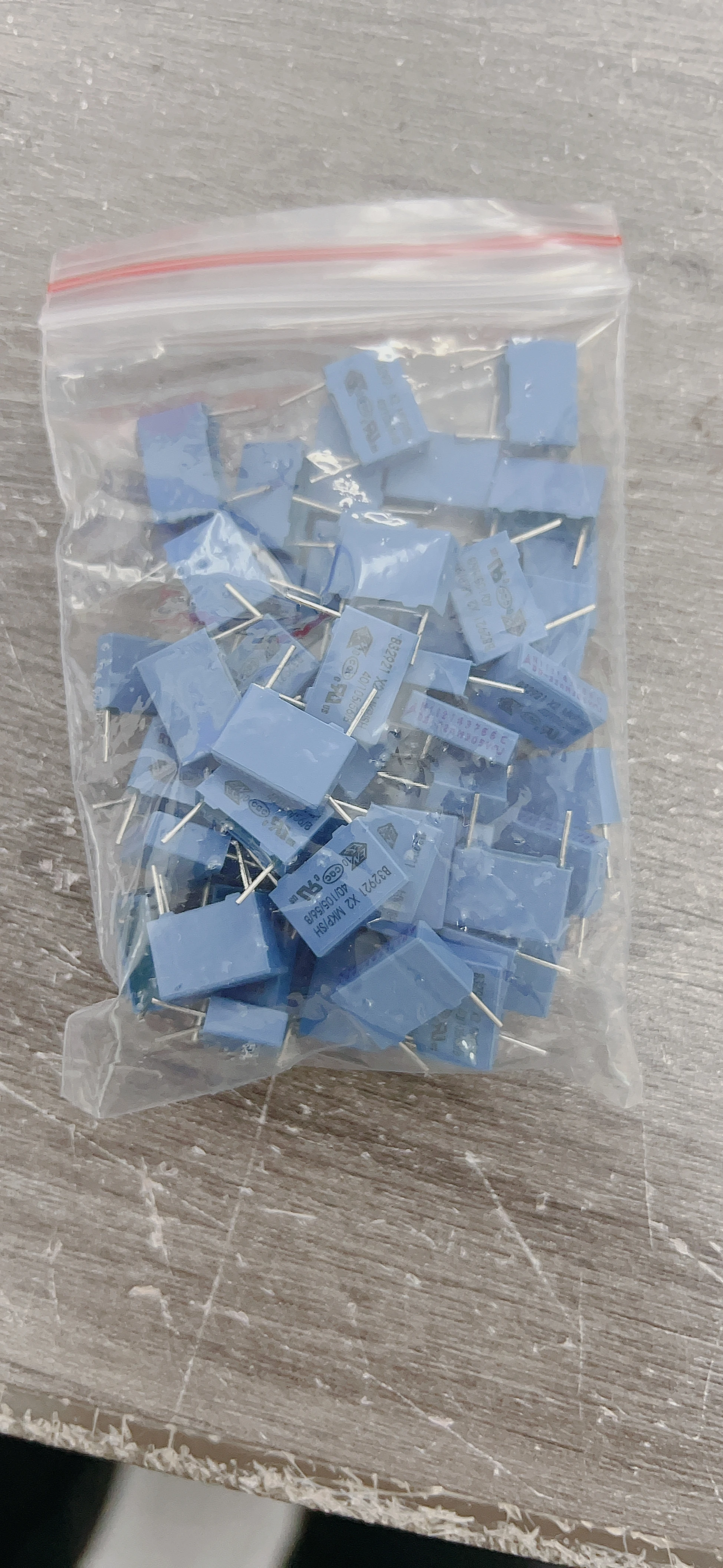 Pitch 10Mm 305V22NF…