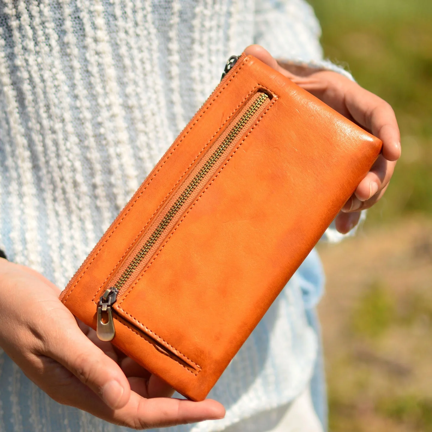Vintage Handmade Long Wallet Top Layer Tanned Cowhide Leather Large Capacity Women's Handheld Wallet Classic  Color