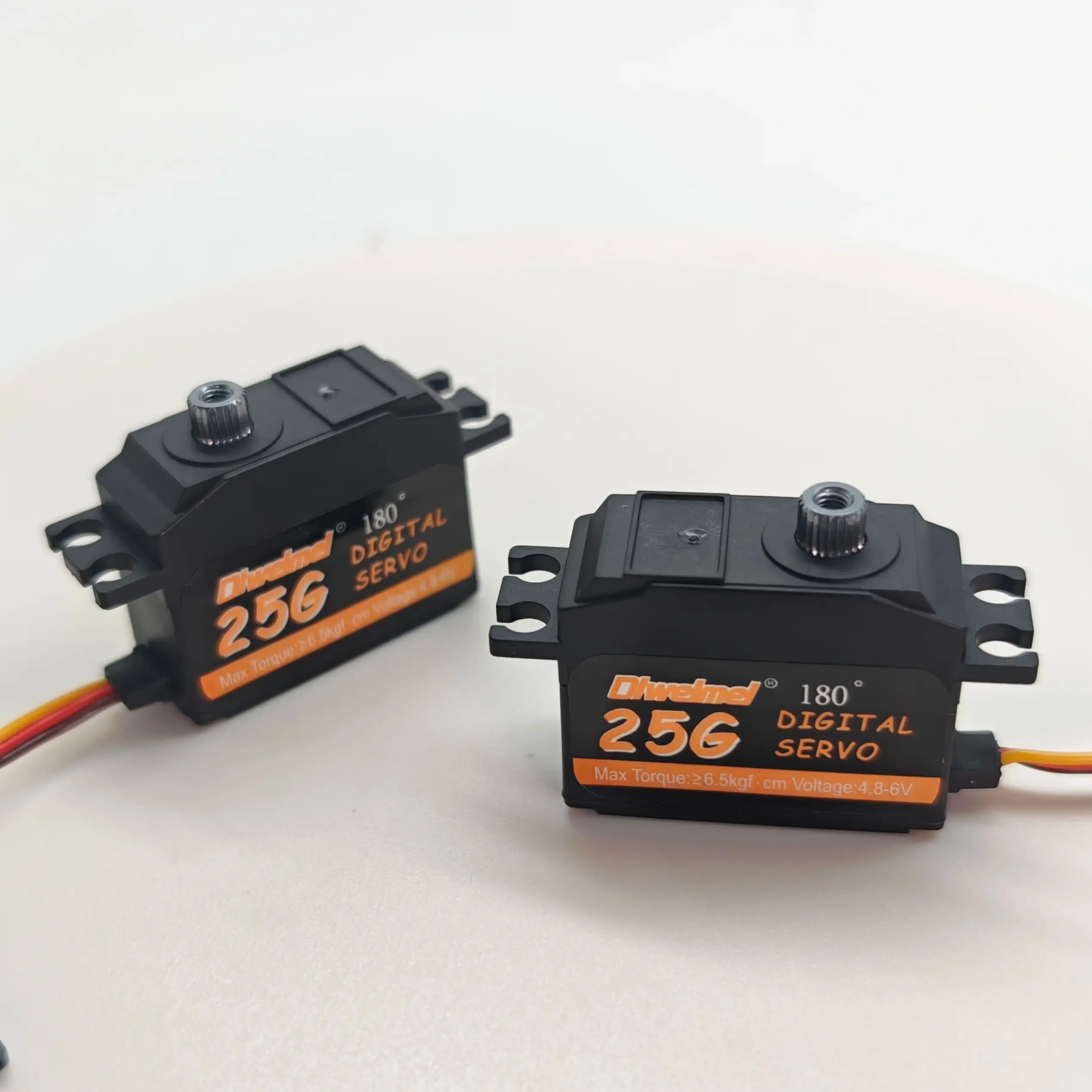 25g Servo Digital Metal Gear Servo High Torque4.8V-6.0V 5kg-6,5kg für RC Flugzeug Auto Boot Roboter Hubschrauber-Dlweimei