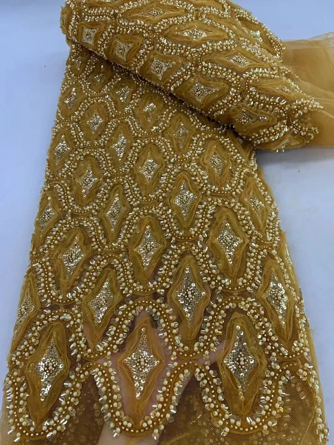 

GOLD Luxury African Handmade Beaded Lace Fabric 2024 High Quality French Embroidery Nigeria Net Lace Fabrics for Sewing