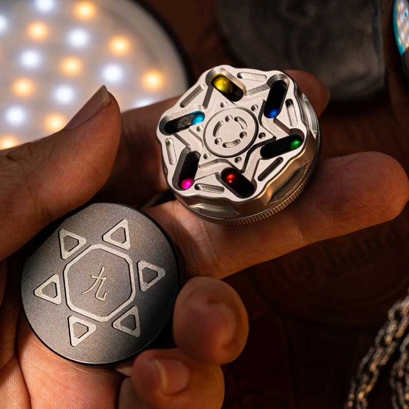 Nine Hands EDC Starlink Magnetic Rotating Mechanical Metal Slap Coins Fingertip Card Pushing Stress Relief Toy