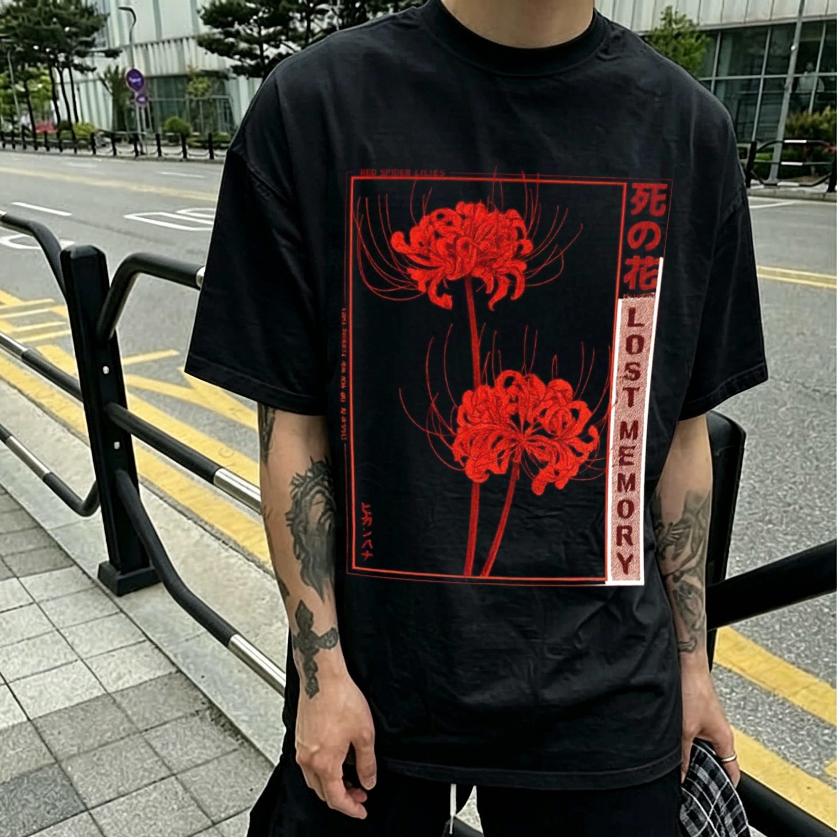Vintage  Red Spider Lily T-Shirt Dead Flower Lost Memory Anime Aesthetic Tee Dark Harajuku Goth Streetwear Graphic Casual Shirt