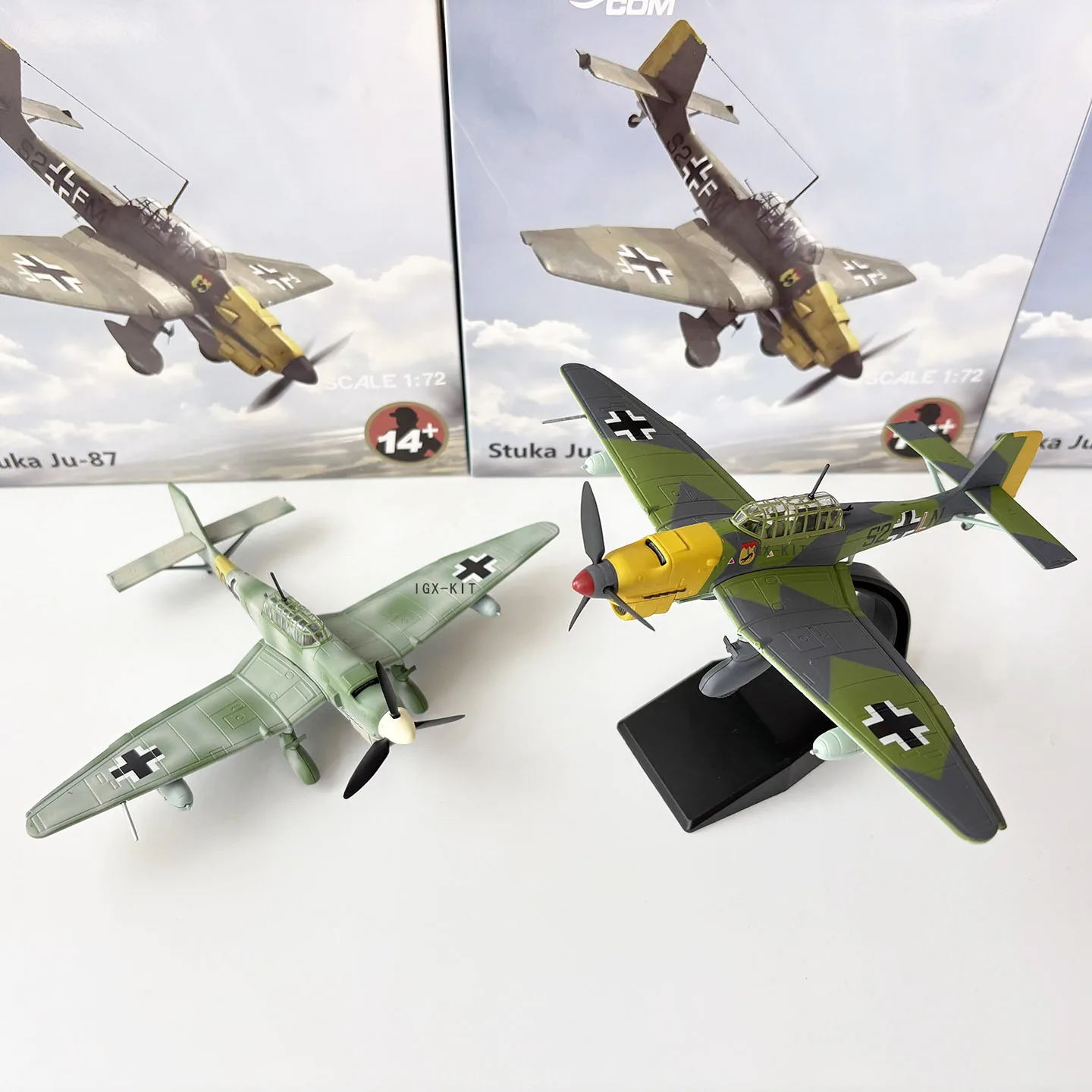 1/72 Scale JU87 Dive Bomber - JU-87 Fighter Finished Diecast Alloy Aircraft Model Standee Gift Set Display