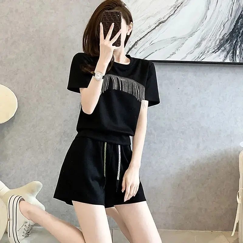 Summer Fashion New Design Hollow-out Tassel Short Sleeve Chic Short Pants Suit