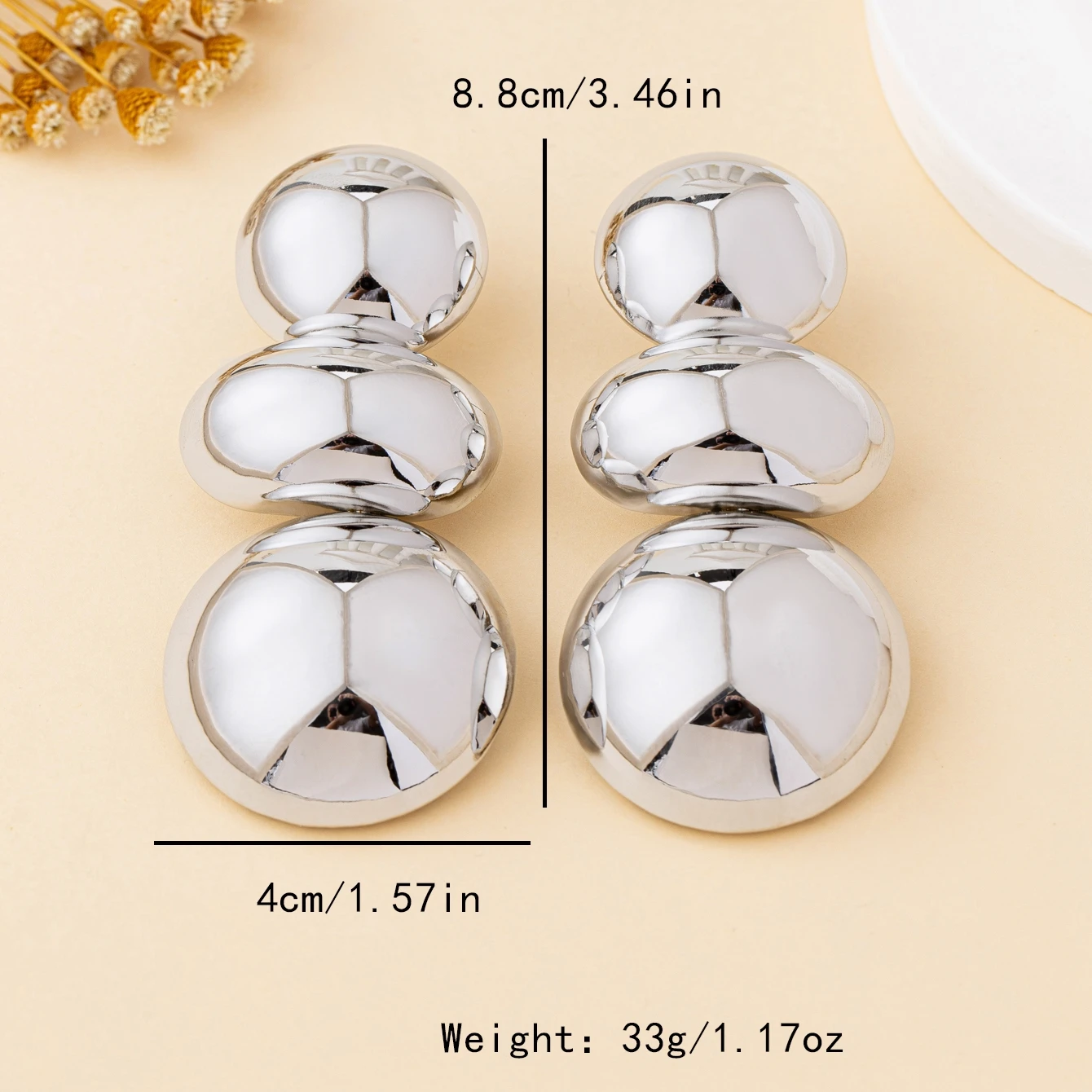 Women's Exaggerated Glossy Geometric Round Stud Earrings