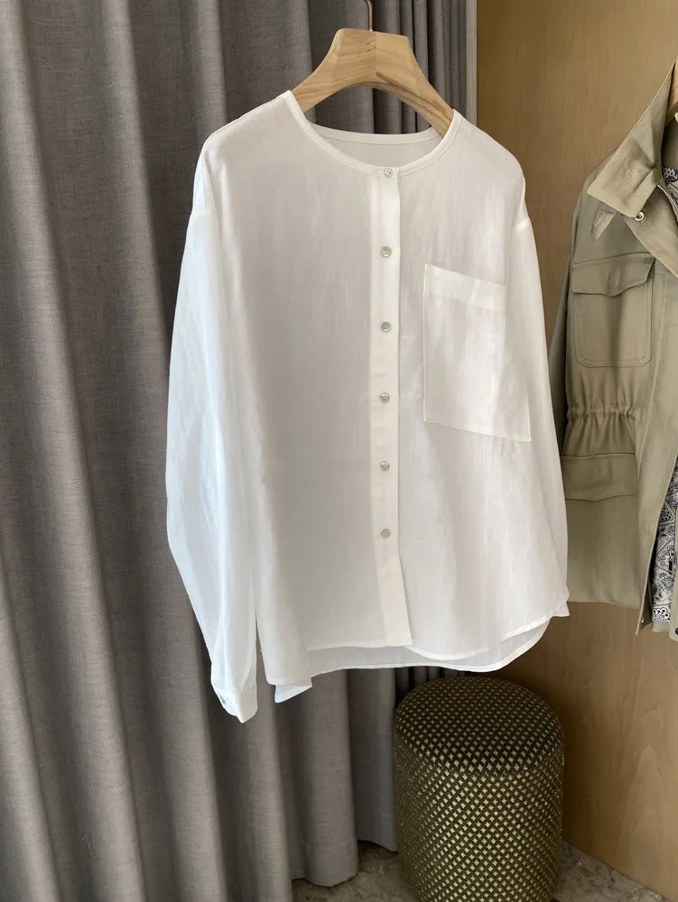 

Весенняя женская повседневная рубашка свободного кроя с большими карманами, однотонная, с длинными рукавами, стильная.