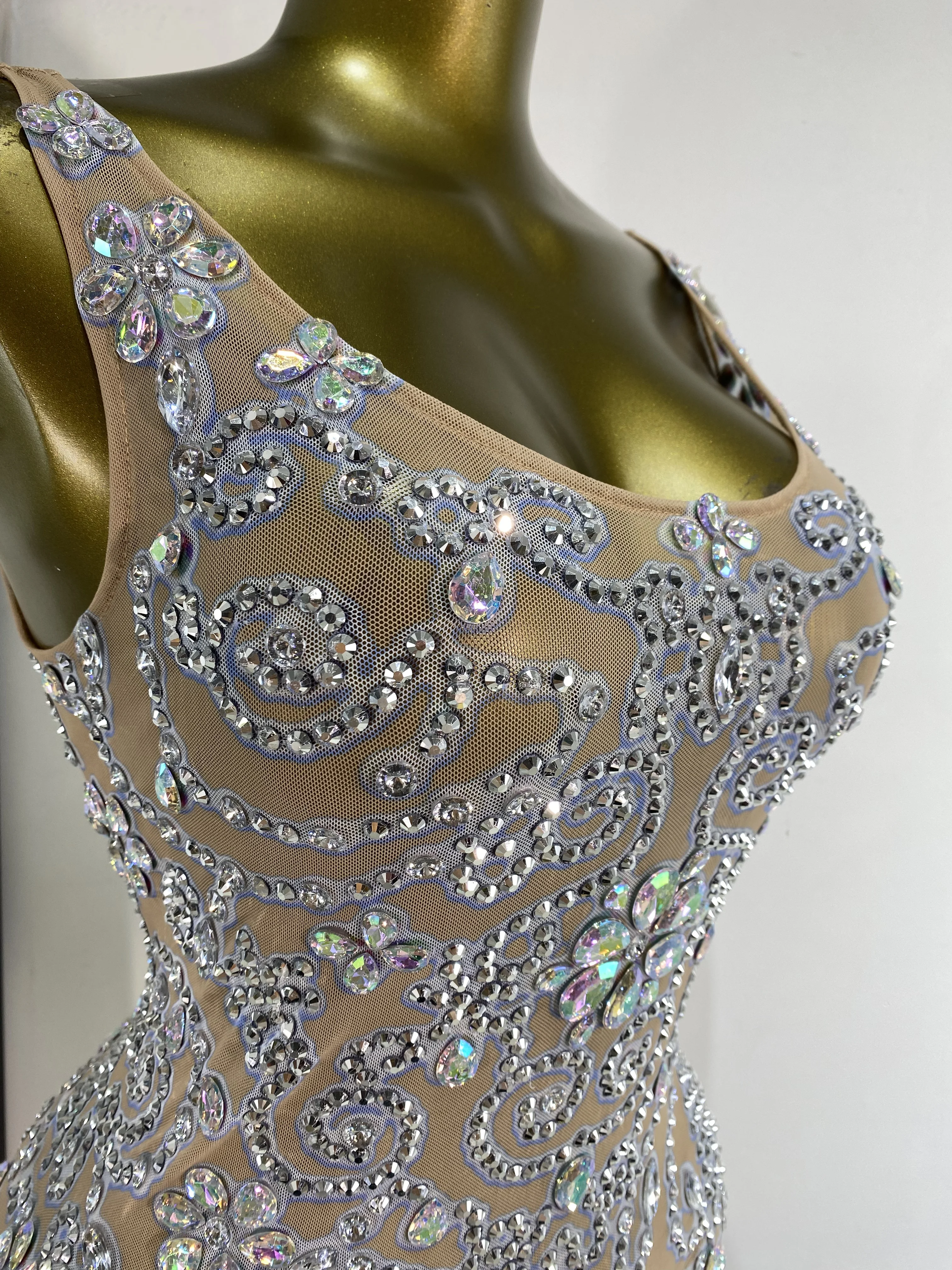 Brilhante strass malha vestido transparente feminino sexy sem mangas bodycon mini celebridade noite clube vestido de festa trajes de palco